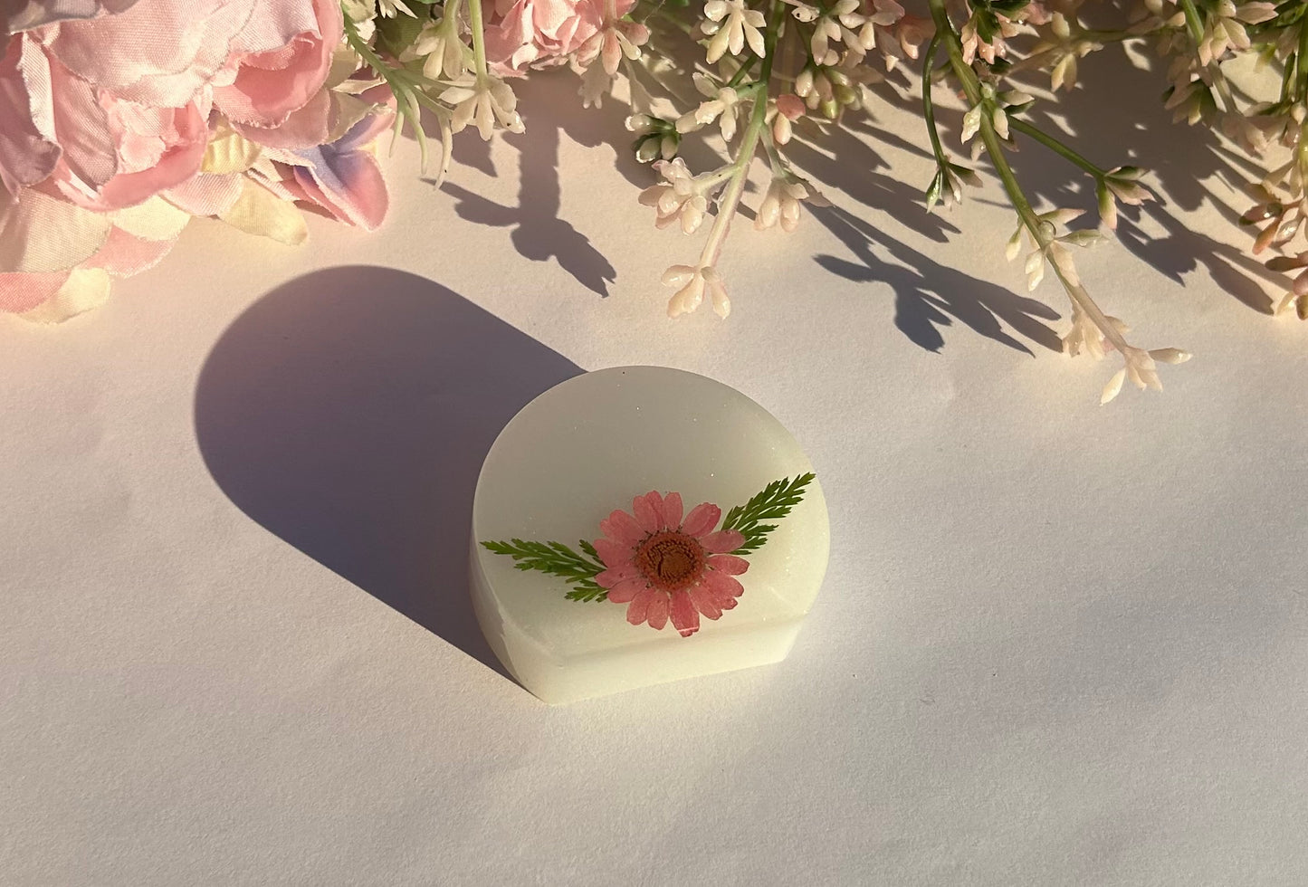 Floral White Photo Holder
