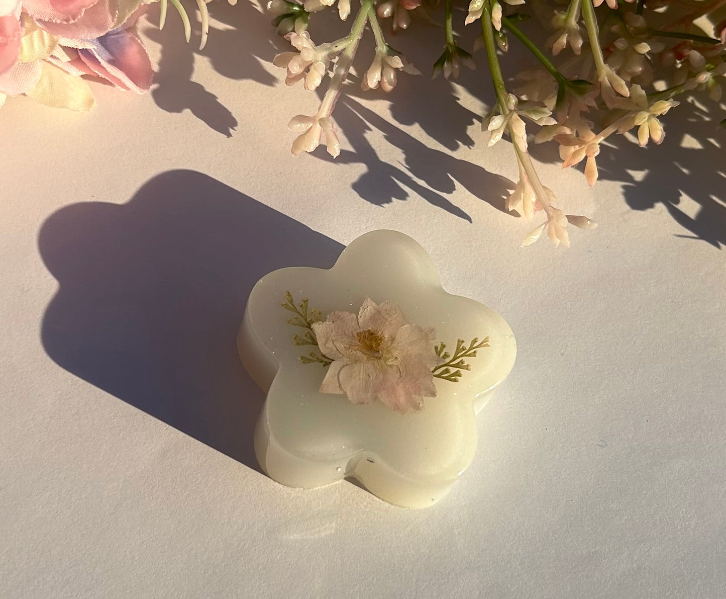 Floral White Photo Holder
