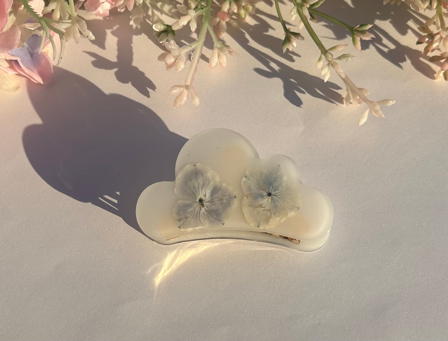 White Floral Hair Claw